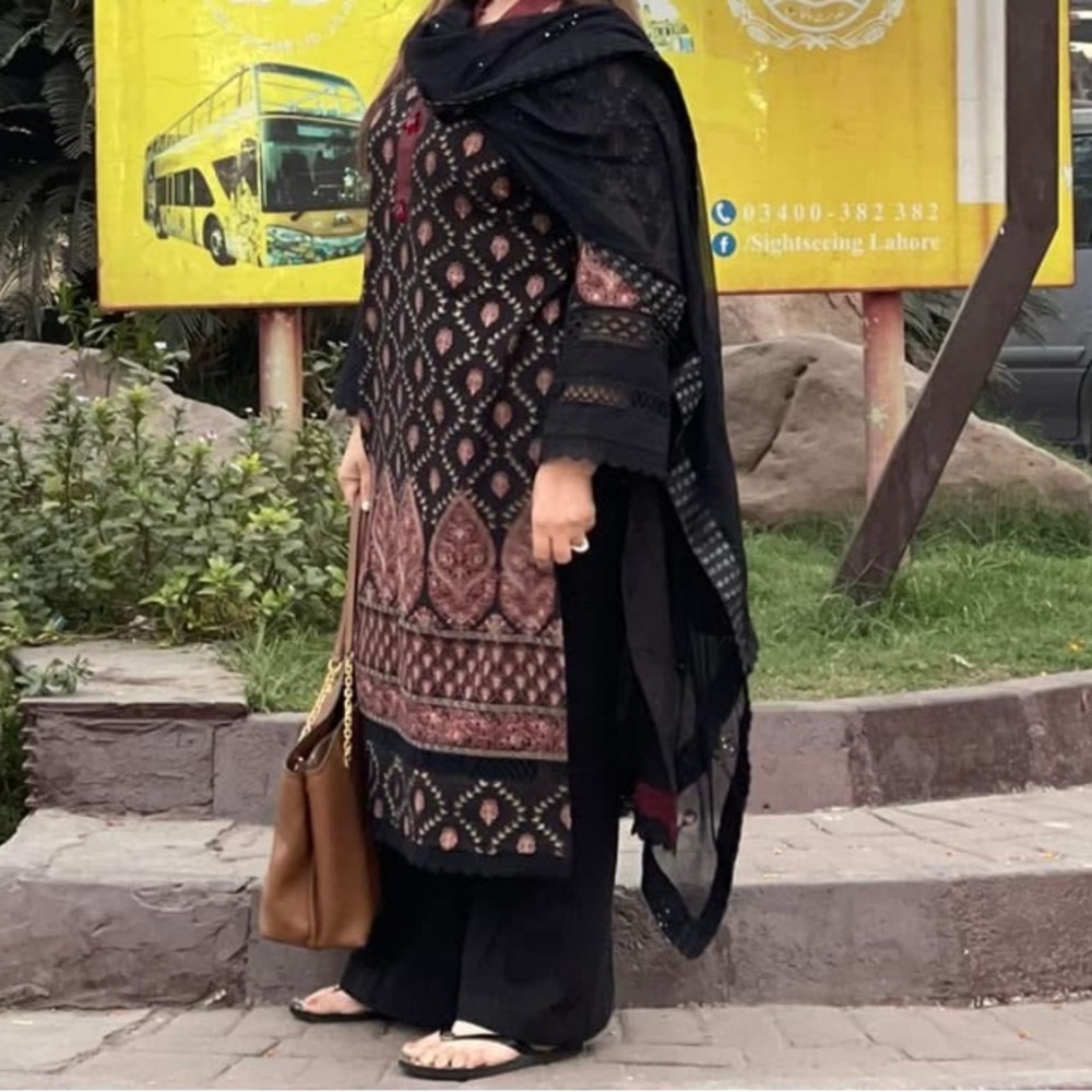 Pakistani Designer Breeze black and Maroon winter suit